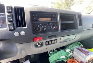 JAC N90 ЭВАКУАТОР СО СДВИЖНОЙ ПЛАТФОРМОЙ КМУ NR 811T 2S (4т)